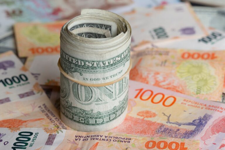 Dólar hoy, dólar blue hoy: a cuánto cotiza este martes 18 de febrero
