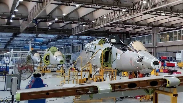 Se privatiza?: el Gobierno le busca destino a la fábrica de aviones de Córdoba