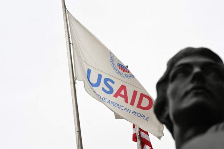 El corrupto USAID le pidió a sus empleados destruir y quemar documentos clasificados