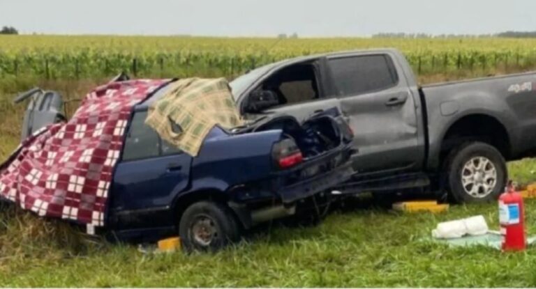 Orense: un joven esquivó dos ruedas que perdió un camión y murió tras chocar contra una camioneta