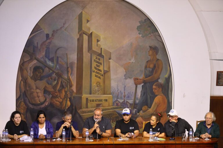 Hay bancos el jueves 10 de abril?