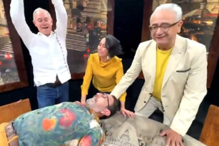Reapareció el ‘Doctor Muerte’ López-Gatell en sketch ‘cómico’ y causa indignación
