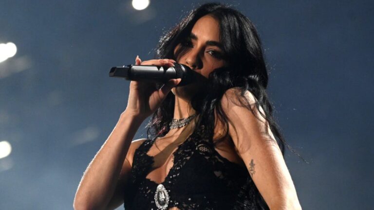 Lali anunció su cuarta fecha en Vélez y sigue haciendo historia en el pop argentino