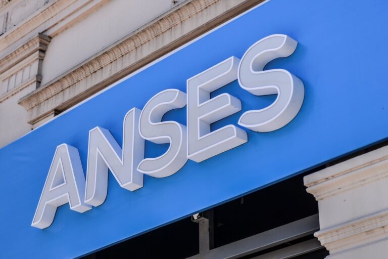 Cuándo cobro ANSES? Jubilados, AUH y los demás pagos este jueves 17 de julio