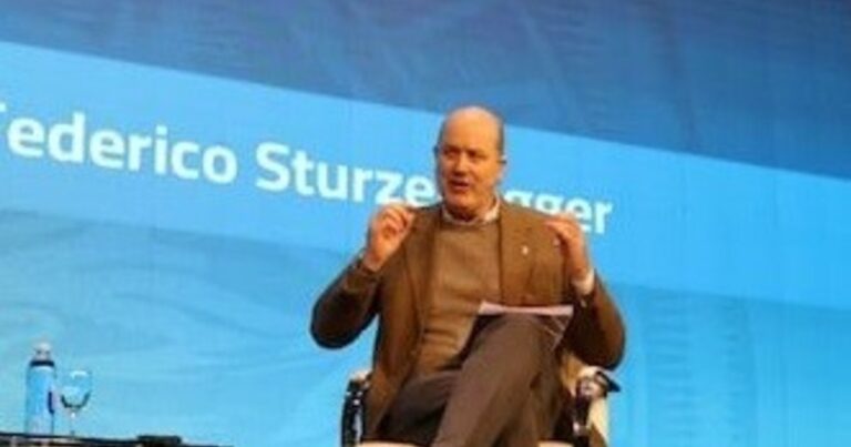 Federico Sturzenegger advirtió que evalúa reformas en la Justicia: «Es el último reducto de la casta»