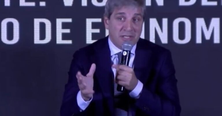 Luis Caputo defendió la estabilidad macroeconómica y lapidó al kirchnerismo: «Sus 16 años solo se comparan con el peor país de África»