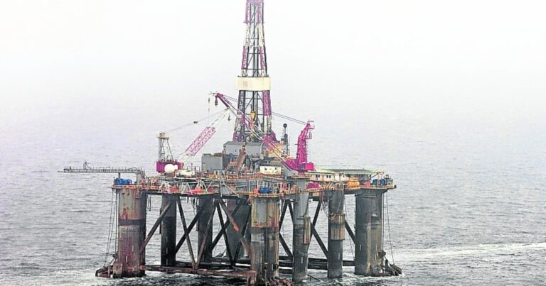 El desembarco de una petrolera británica desnuda las contradicciones sobre el conflicto de Malvinas