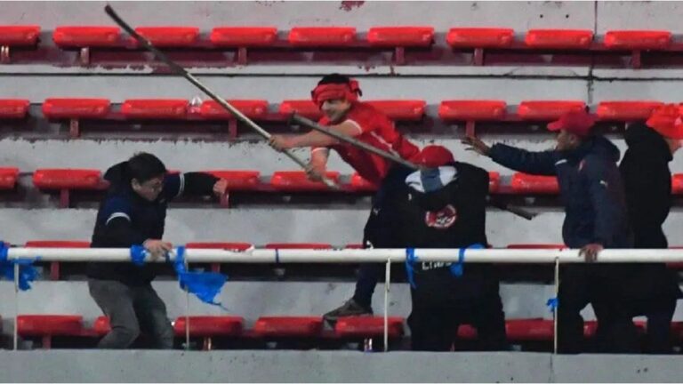 Conmebol emitió un nuevo comunicado tras la batalla en la cancha de Independiente, a la espera de la sanción