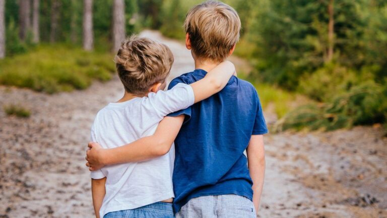 Día del Hermano: por qué se celebra el 5 de septiembre