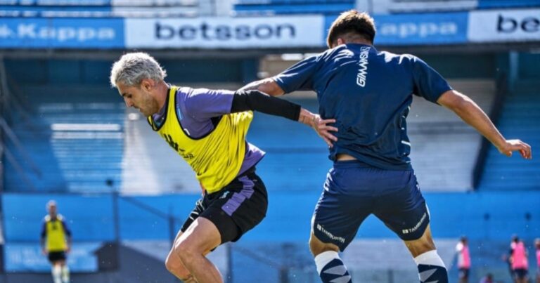 Racing jugó dos amistosos con Gimnasia: el esquema que usó Costas, las ausencias y los pibes que se mostraron