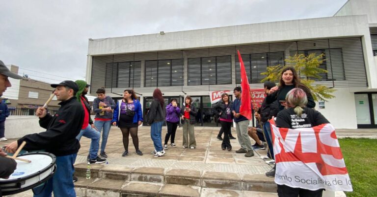 UNAHUR. Gran elección del Frente de Estudiantes de Izquierda
