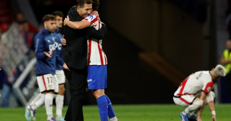 Diego Simeone se rindió ante Julián Álvarez después del hat-trick que le dio el triunfo al Atlético de Madrid: «Necesitamos cuidarlo»