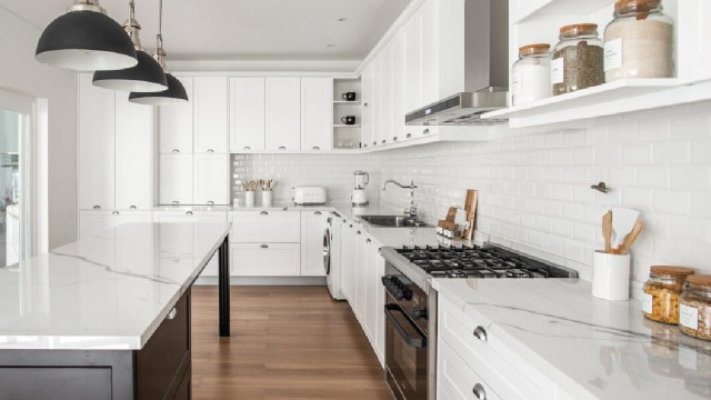 Cuánta plata necesitás para renovar y ampliar una cocina en marzo de 2026?