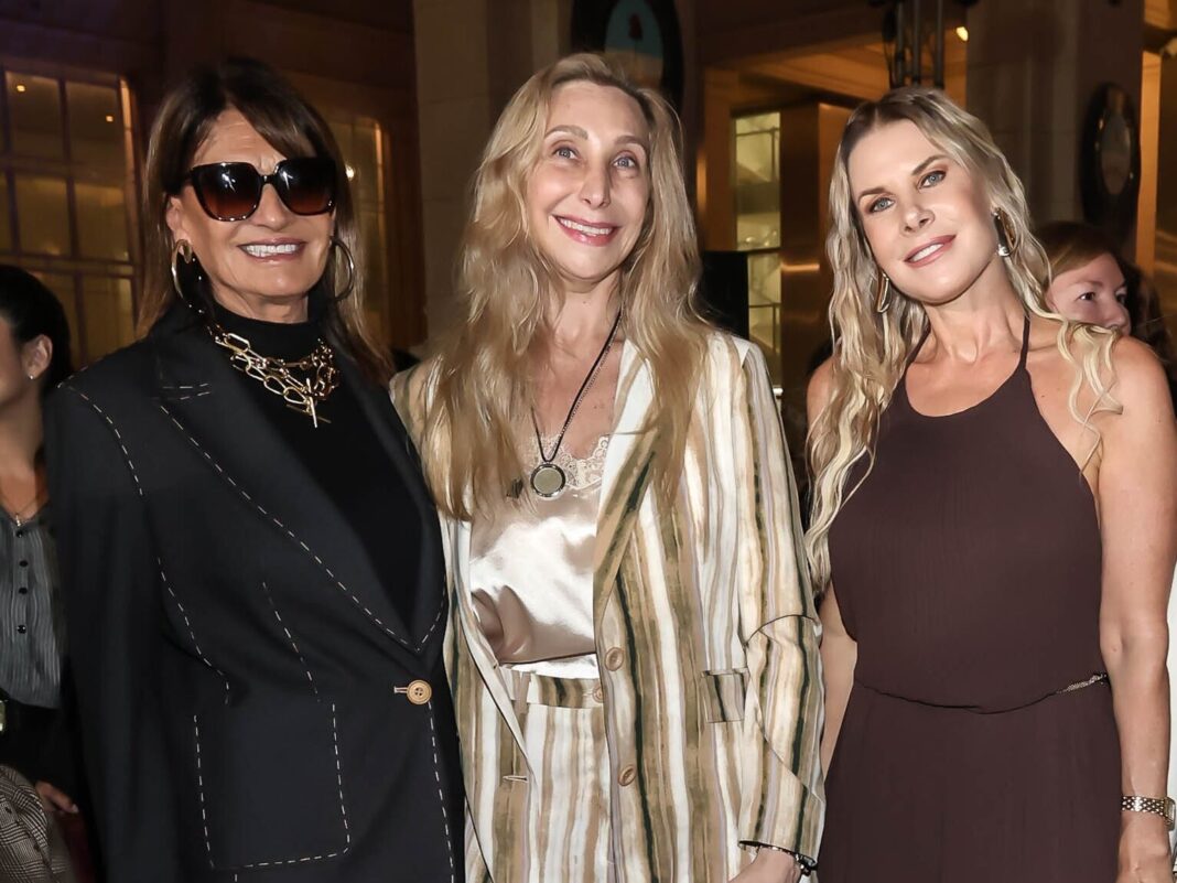 Vista del desfile de Anna Rossatti durante el Argentina Fashion Week en el Palacio Libertad.