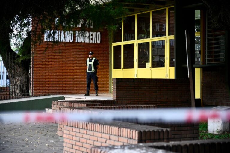 Vista exterior de la Escuela Mariano Moreno en San Cristóbal, Santa Fe