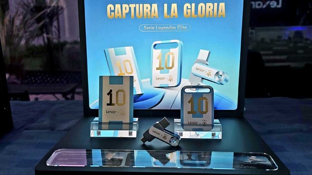 Logotipo de la AFA y representación de dispositivos de tecnología digital