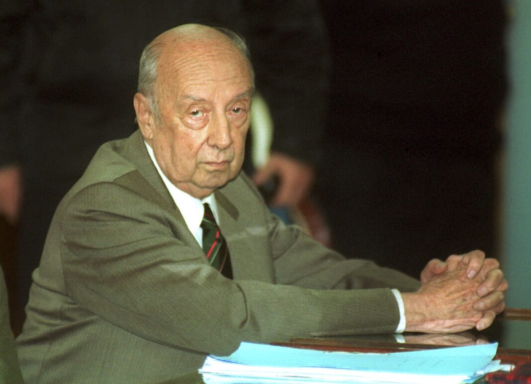 Fachada de edificio donde se realizó el allanamiento ordenado por el juez Rafecas en el caso Suárez Mason.