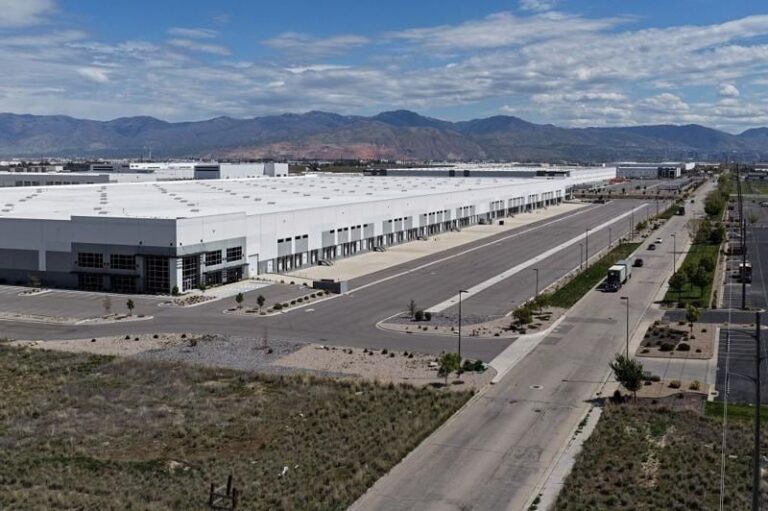 Marie-Thérèse, mujer francesa de 86 años, en centro de detención de ICE.