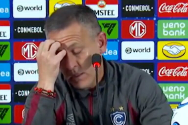 Horacio Melgarejo en conferencia de prensa tras partido de Copa Sudamericana