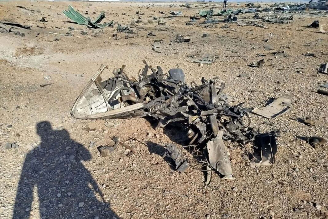 Mapa conceptual de la región del Golfo con banderas de Irán y Estados Unidos.