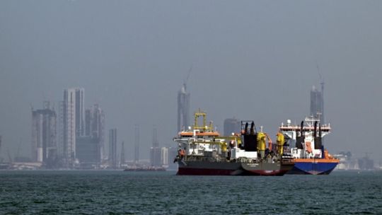 Mapa que muestra la ubicación estratégica del Estrecho de Ormuz en Medio Oriente.