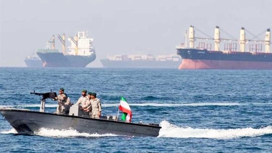 Gráfico de desaceleración económica en la eurozona con indicadores de PIB e inflación