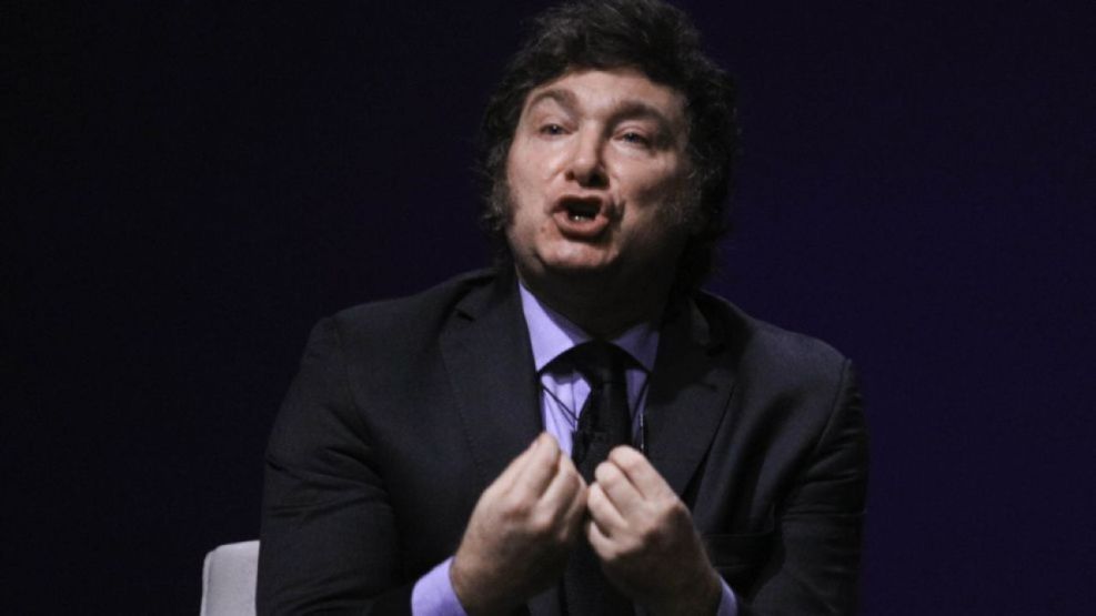 Gráfico de aprobación y desaprobación del presidente Javier Milei en abril de 2026 según encuesta de AtlasIntel y Bloomberg