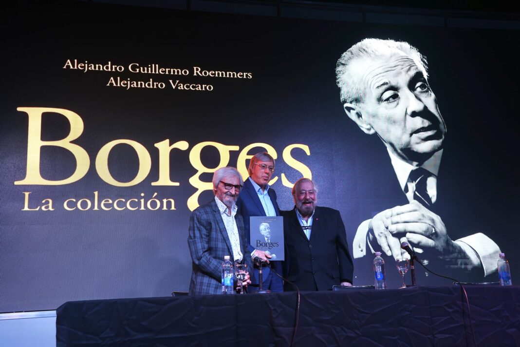 Juan José Becerra en la Feria del Libro de Buenos Aires
