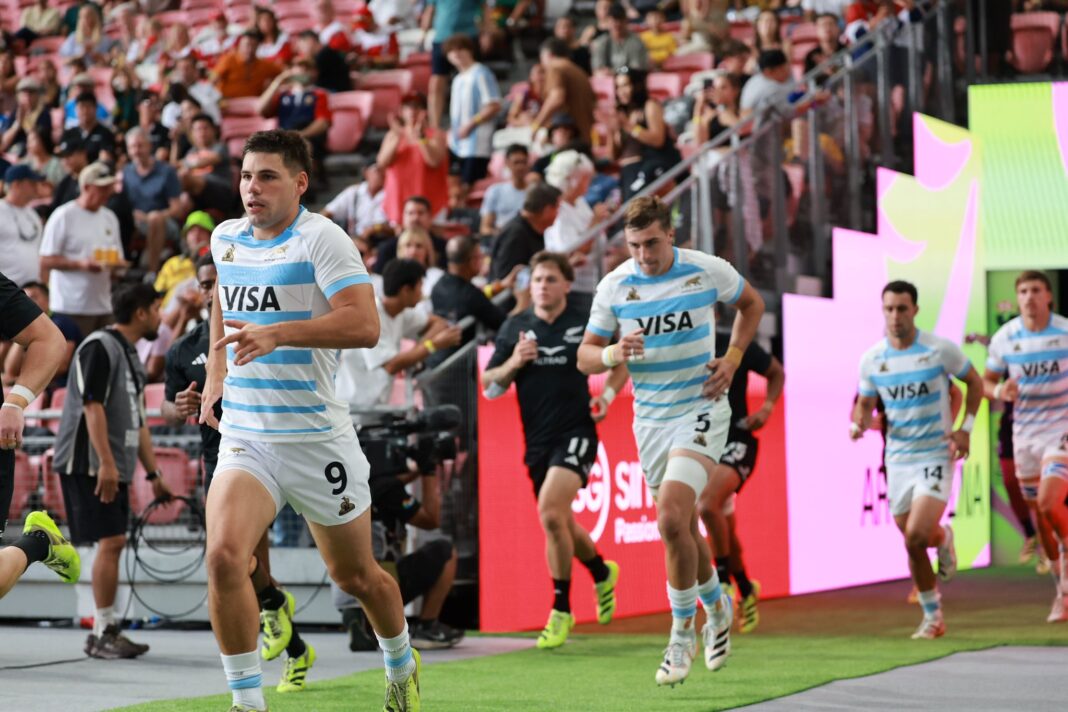 Jugadores de los Pumas 7s celebrando durante el partido de semifinales del Seven de Hong Kong.