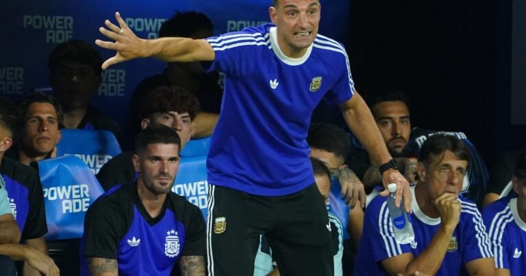 Lionel Scaloni, director técnico de la Selección Argentina, durante una conferencia de prensa.