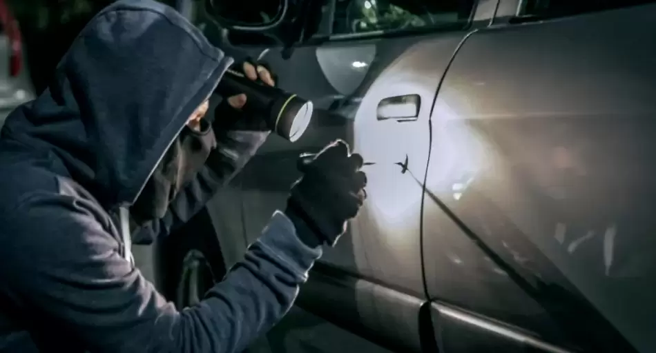 Gráfico con estadísticas de robo de autos en Argentina según el informe Ituran de marzo 2026