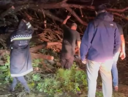 Calle inundada en el Área Metropolitana de Buenos Aires tras el temporal
