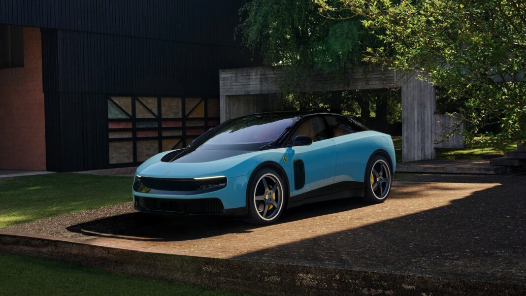Ferrari Luce eléctrico de perfil