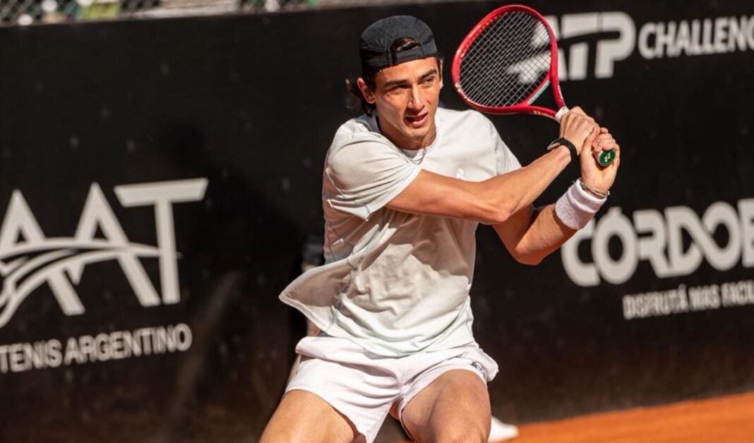 Juan Manuel La Serna celebrando su triunfo en el Challenger de Córdoba