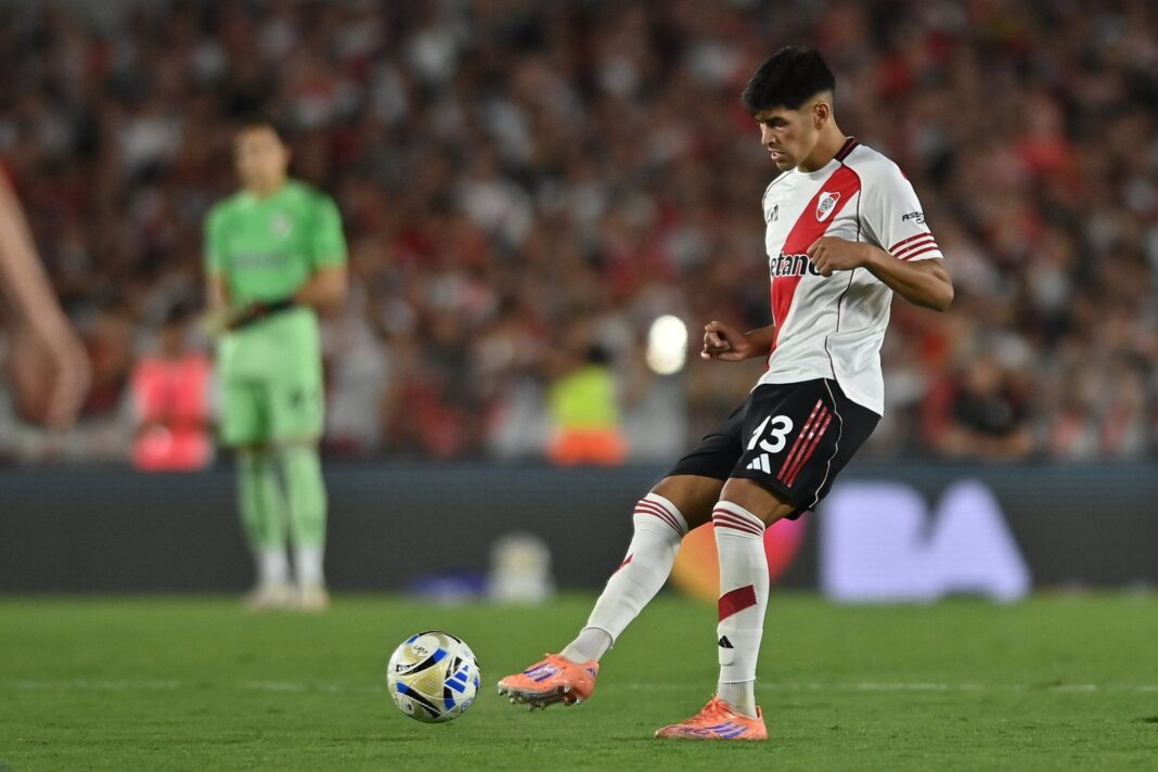 Lautaro Rivero durante el partido River Plate vs Belgrano en la final del Torneo Apertura