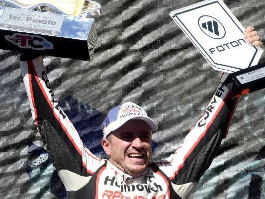 Mariano Werner celebrando su victoria en el autódromo de Termas de Río Hondo, quinta fecha del Turismo de Carretera 2026