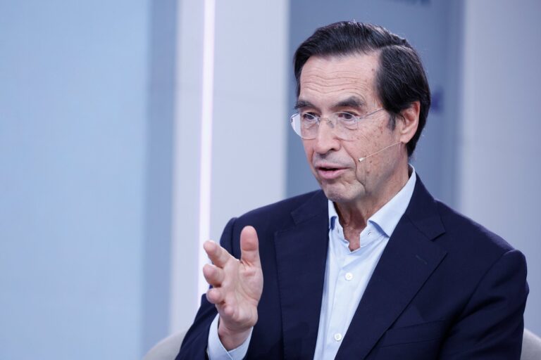 Mario Alonso Puig durante una entrevista