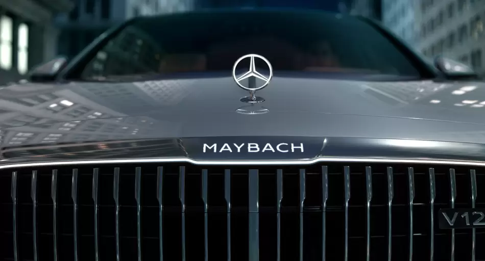 Mercedes-Maybach Clase S en escena de la película El Diablo se viste a la moda 2