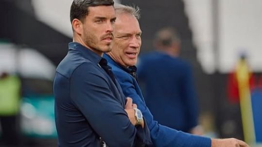 Socios de Talleres se reúnen en La Boutique para junta de firmas