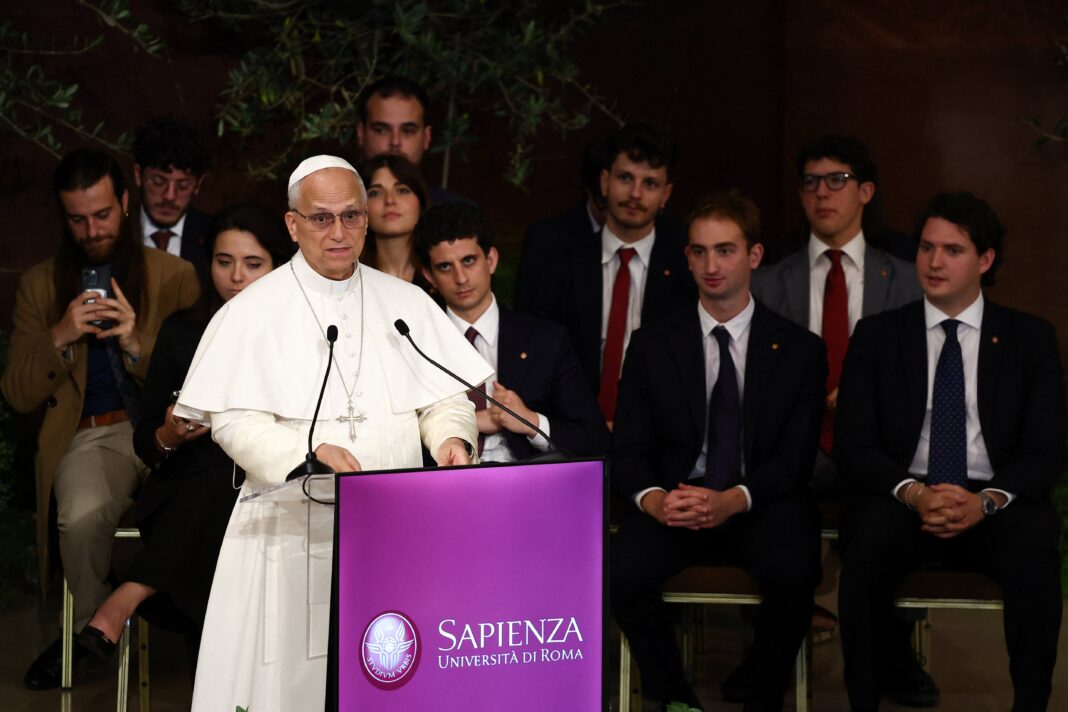 Papa León XIV en el Vaticano