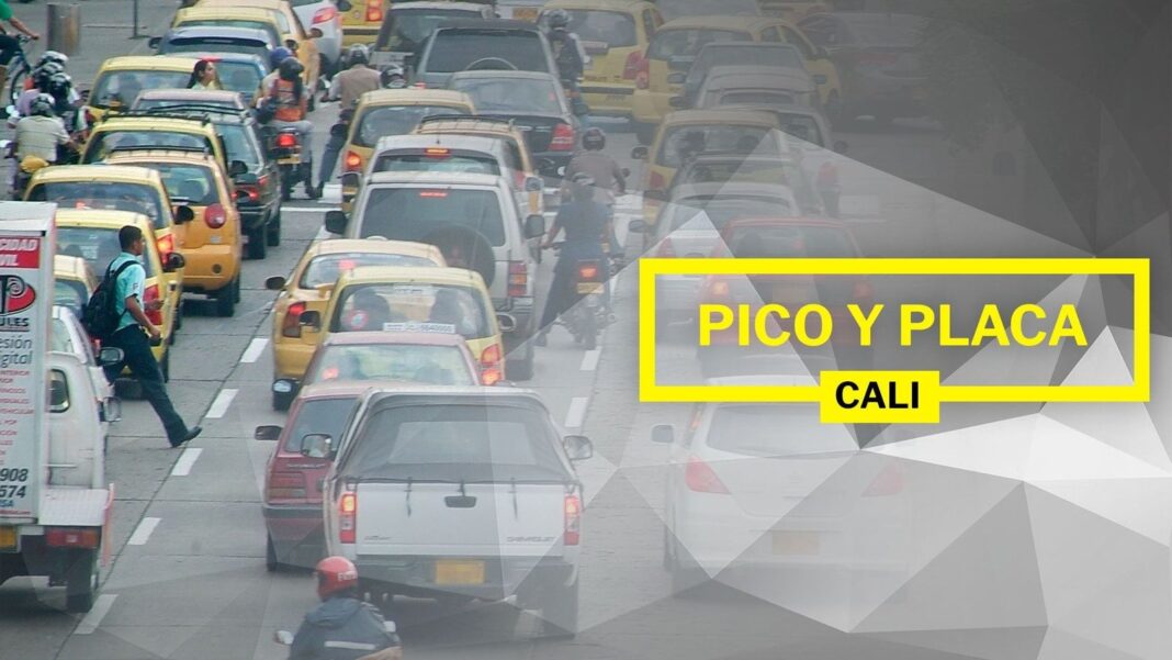 Señal de tránsito de Pico y Placa en Cali