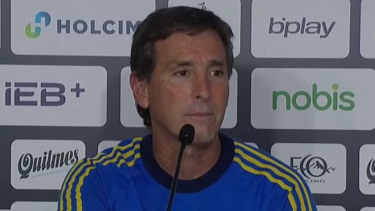 Claudio Úbeda en conferencia de prensa tras la eliminación de Boca en el Torneo Apertura