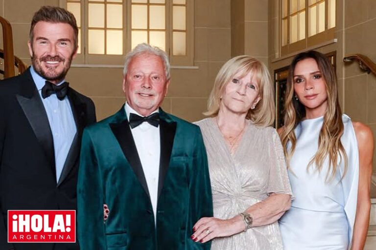 Victoria Beckham junto a su padre Anthony Adams en el cumpleaños número 80 en el Hotel Café Royal de Londres