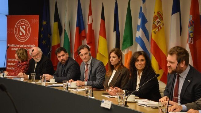 Reunión de autoridades en la Delegación de la Unión Europea en Argentina para la conformación de la Red Académica contra el Antisemitismo