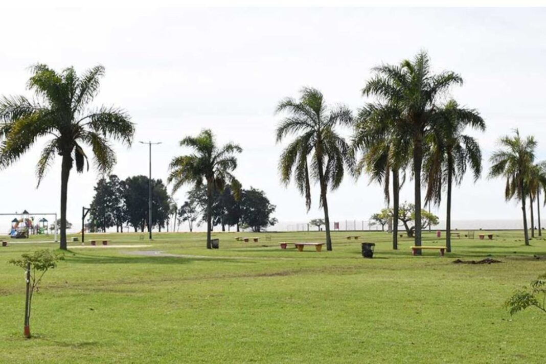 Vista del Parque de los Niños desde el Río de la Plata