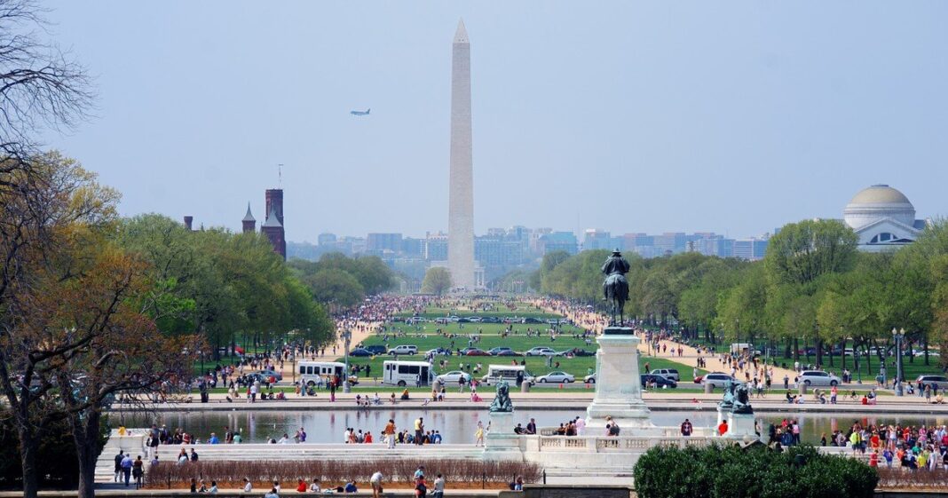 Estanque reflectante del Monumento a Lincoln en Washington DC