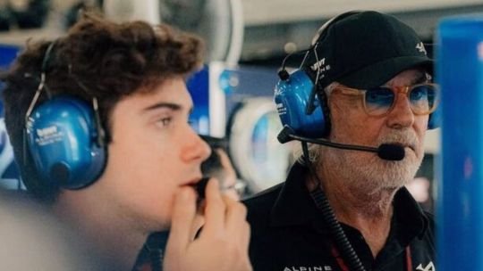 Flavio Briatore y Franco Colapinto en el paddock de la Fórmula 1