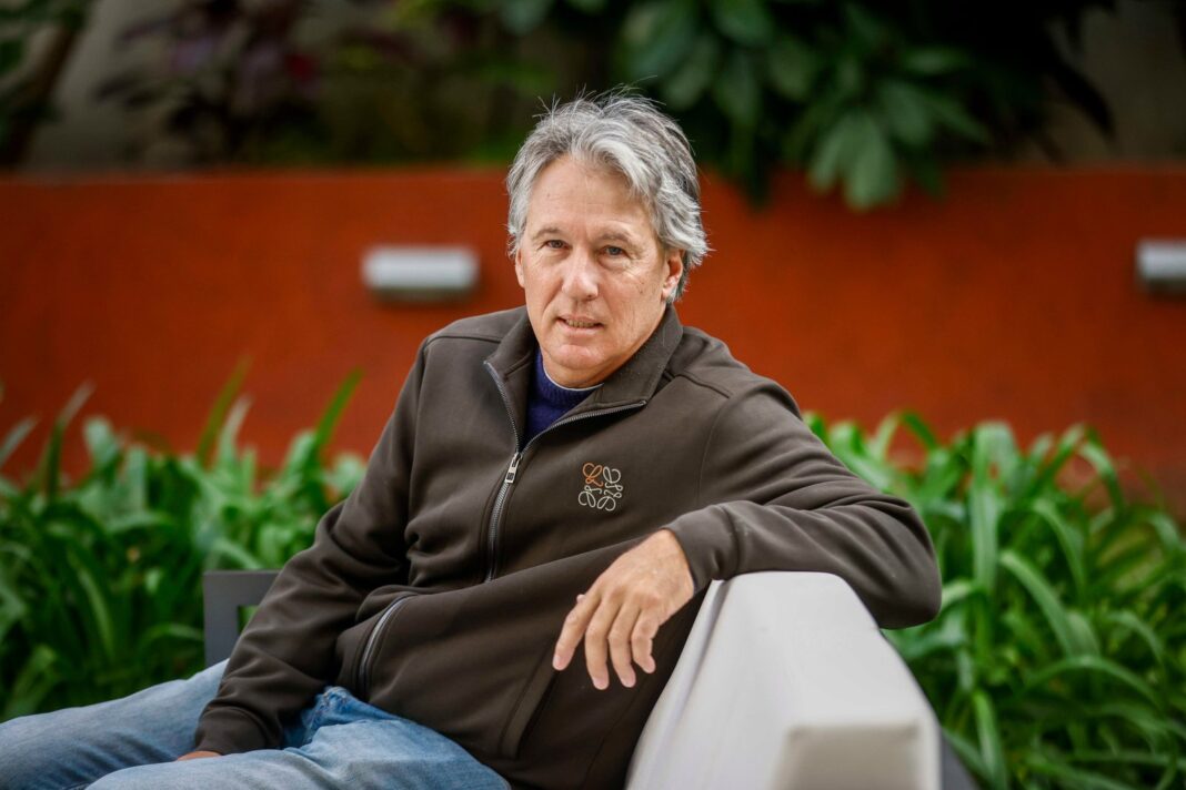 Franco Davin durante una entrevista