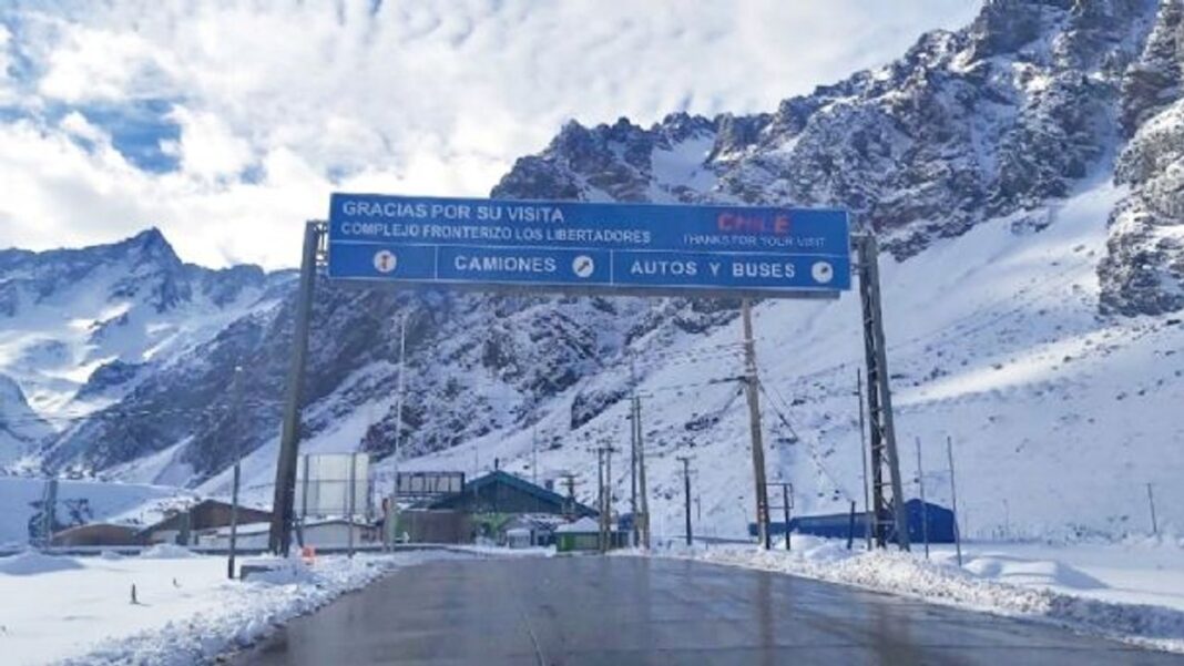 Paso Cristo Redentor nevado
