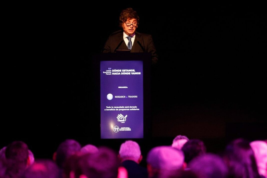 El presidente Javier Milei durante una intervención en el Latin American Forum
